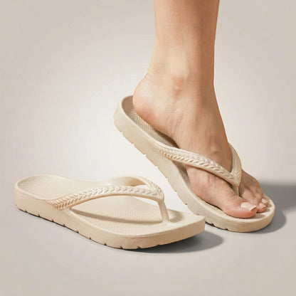 StepWell Arch Support Sandals
